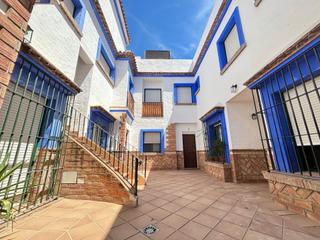 Appartement à Barrios (Los). Planta baja en urbanización privada