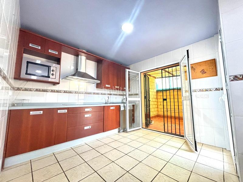 Foto 1aaa2610-41e1-4566-a216-b0c1f20e37e0. Chalet mit parking in Barrios (Los)