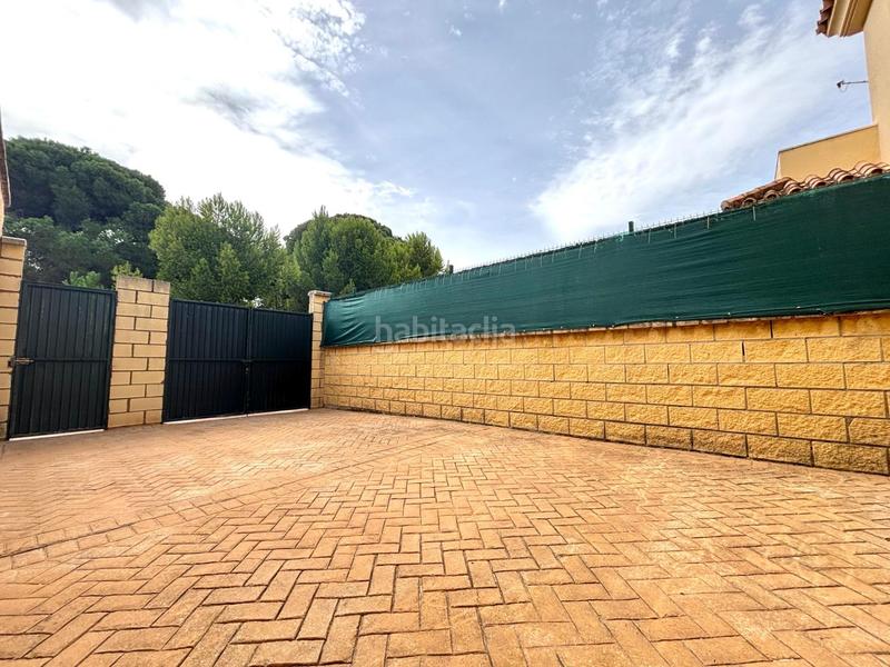 Foto 3d6c25c1-3443-49b2-a273-2bb65884d932. Chalet mit parking in Barrios (Los)