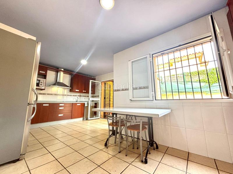 Foto 76b111b2-30b4-4faf-b04c-a43e6206fb5c. Chalet mit parking in Barrios (Los)