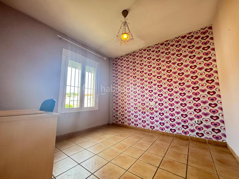 Foto c21151da-86b6-494e-8b0e-5ebcb4f3db20. Chalet mit parking in Barrios (Los)