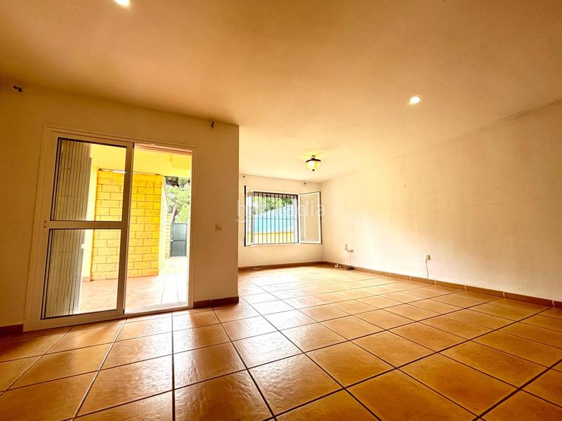 Foto f8fea82b-28cd-4ed4-8dee-bf65ea50cee0. Chalet mit parking in Barrios (Los)