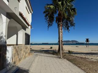 Lloguer Planta baixa a Barrios (Los). Piso en primera linea de playa de palmones