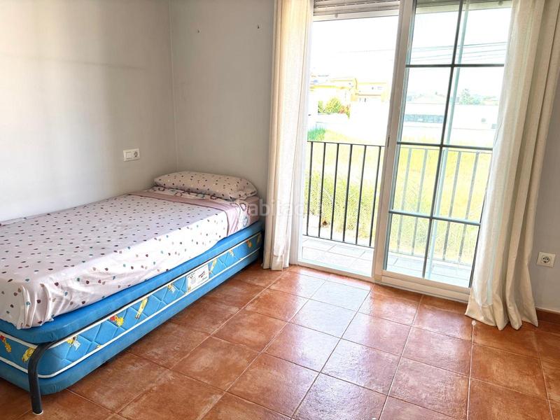 Foto 2fdce3a1-4bbd-4b4c-b02b-958d8ed951e8. Semi detached house in El Rinconcillo Algeciras