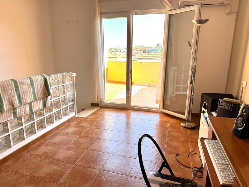Foto aede5f19-dc21-4008-a3e6-11400afbcb56. Semi detached house in El Rinconcillo Algeciras