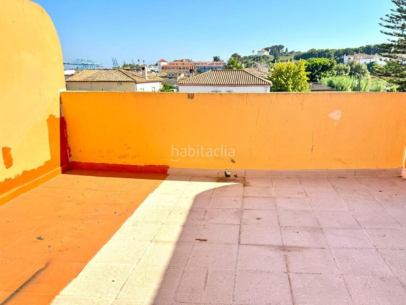 Foto d43a0038-6bea-458b-a48d-b6561d6a1620. Semi detached house in El Rinconcillo Algeciras