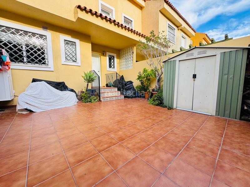 Foto bca821e2-6dce-42cc-b5ab-1b825ddafd44. Reihenhaus mit pool in San García Algeciras