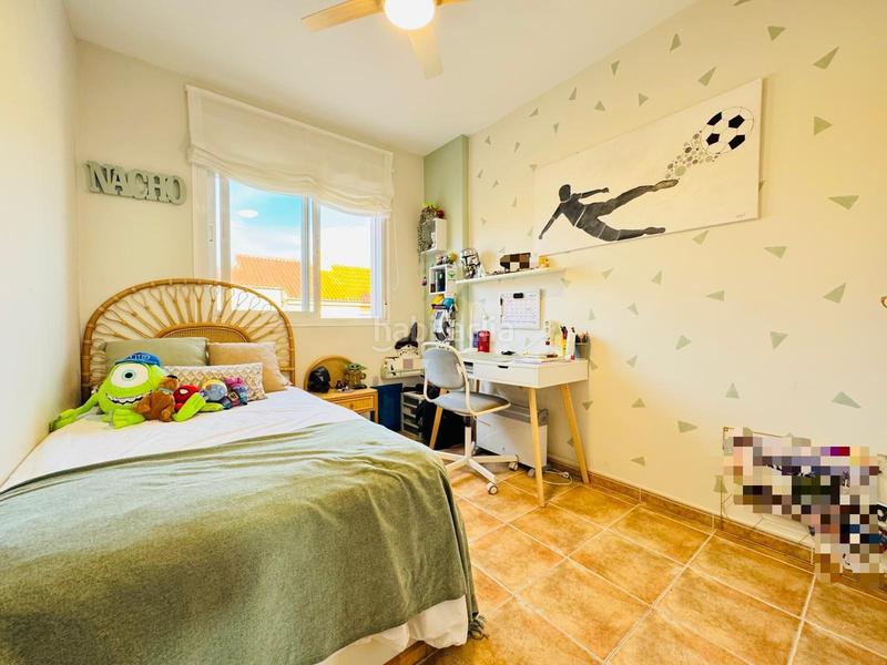 Foto c158d5e6-a965-498c-925d-d7b9a32f7ba7. Reihenhaus mit pool in San García Algeciras