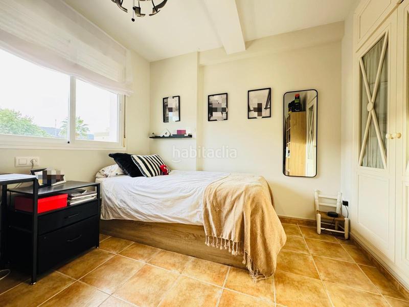 Foto d6df2574-e3ac-4a86-b55f-e29254b70d8a. Reihenhaus mit pool in San García Algeciras