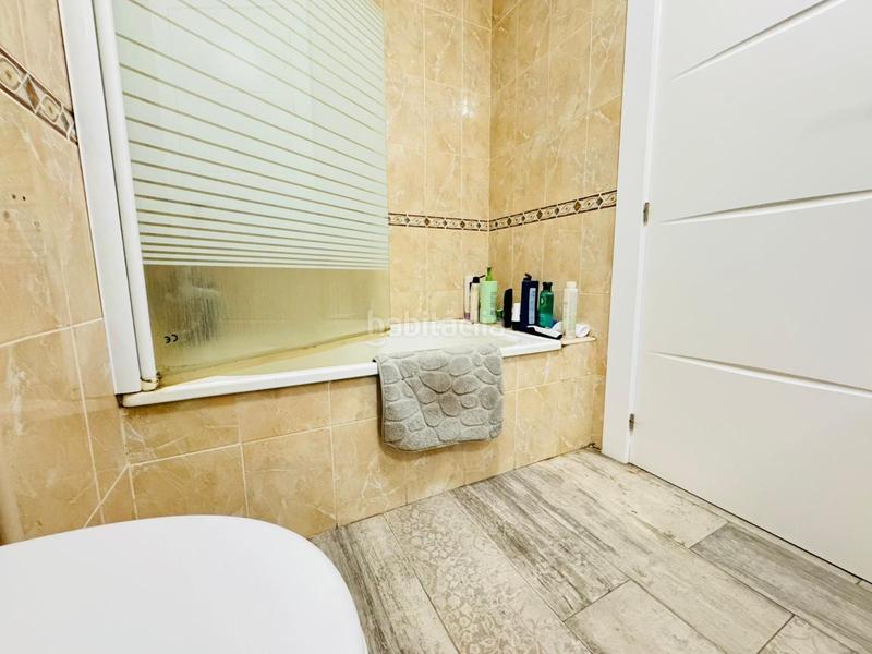 Foto b5d663df-d451-41fa-b025-1d0cab344f82. Pis amb aparcament a San Bernabé Algeciras