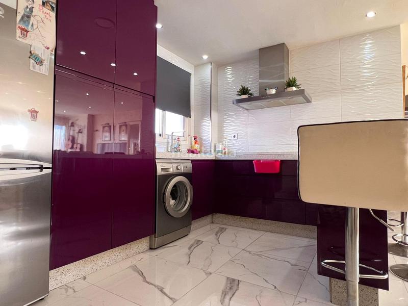 Foto d4db6200-c4a7-43f8-8141-499c738b9419. Piso !increible piso totalment reformado! en San Bernabé Algeciras