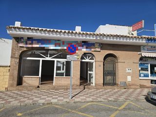 Lloguer Local Comercial a Barrios (Los). Local en los barrios