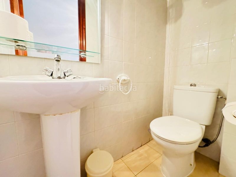 Foto fdf43746-983f-4f03-9520-c265c9aa2a2c. Casa adossada amb aparcament a Barrios (Los)