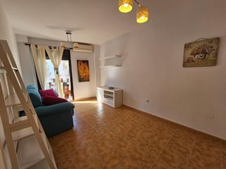 Rent Flat in Barrios (Los). Piso en alquiler en el centro de los barrios