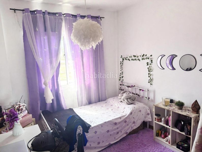 Foto a25be7d6-a9b6-4d89-80b1-5482bc4cf681. Casa adossada amb aparcament a Barrios (Los)