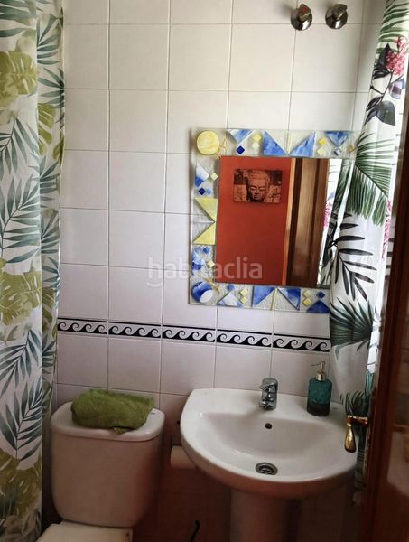 Foto f1553548-944f-48c8-b187-d043e18b3727. Casa adossada amb aparcament a Barrios (Los)