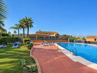Location Appartement à La Alcaidesa. Piso en urbanizacion sea golf