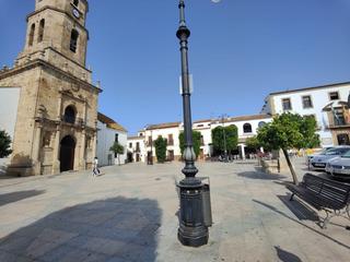 Casa a Barrios (Los). Casa de grandes dimensiones en la plaza de la iglesia!