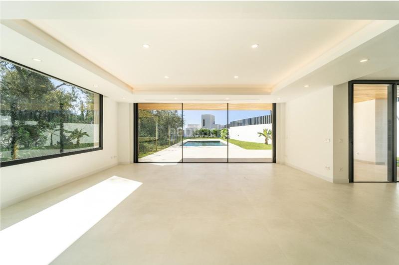 Foto e1189f3d-50c7-4d51-a525-519fdc0ecbb1. Chalet con parcheggio piscina in La Capellanía - El Higuerón Benalmádena