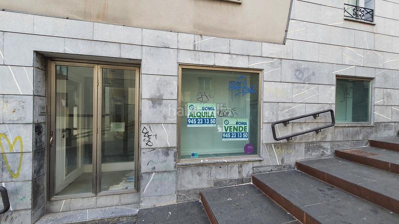 Foto f299cff7-6355-46ac-9310-a78c7febd72c. Location local commercial dans Casco Viejo Vitoria - Gasteiz