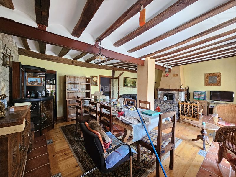 Foto a666877b-044e-48c8-a751-c2a2912693a4. Casa adossada a Condado de Treviño