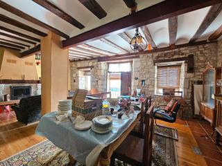 Semi detached house in Calle Mayor