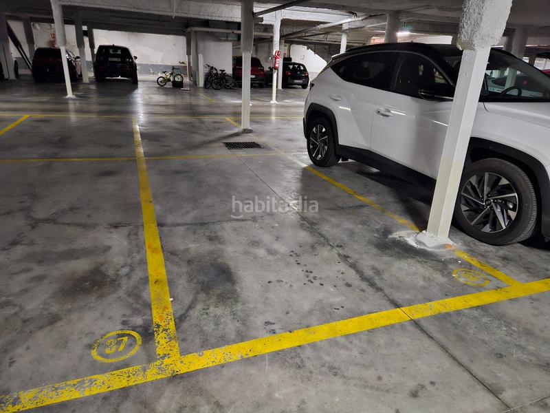 Foto b8711b18-5436-4904-9c4e-b54ce080b5da. Parking voiture dans Desamparados Vitoria - Gasteiz