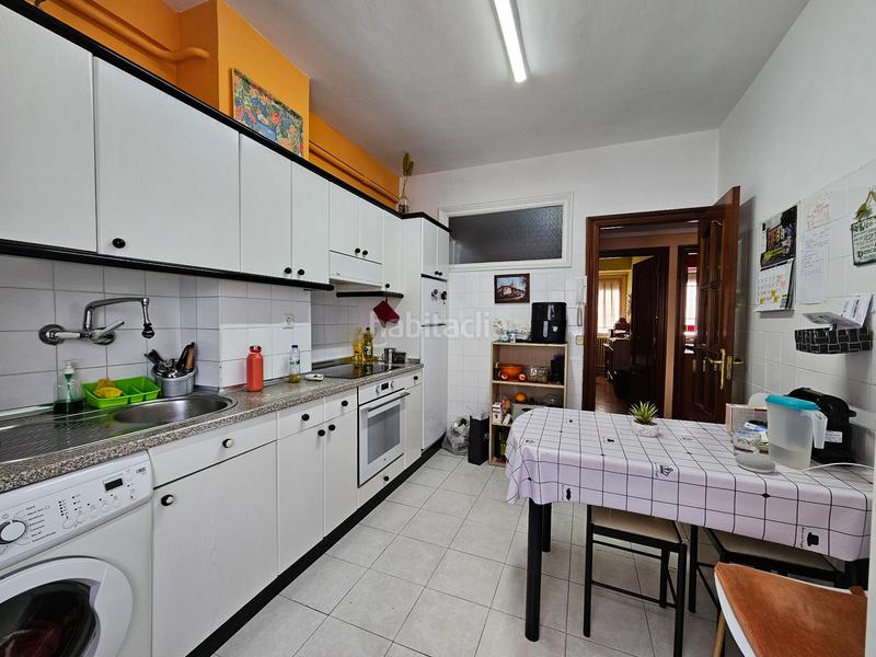 Foto 86399a5a-4238-4371-a3e7-344d7c6b8f40. Appartement avec chauffage dans Coronación Vitoria - Gasteiz