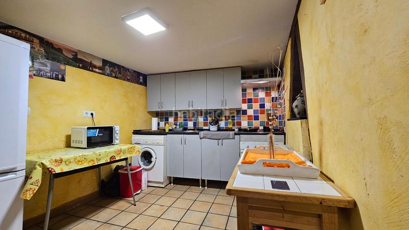 Foto ec671fc3-981d-4330-b457-f35d986266aa. Flat with heating in Casco Viejo Vitoria - Gasteiz