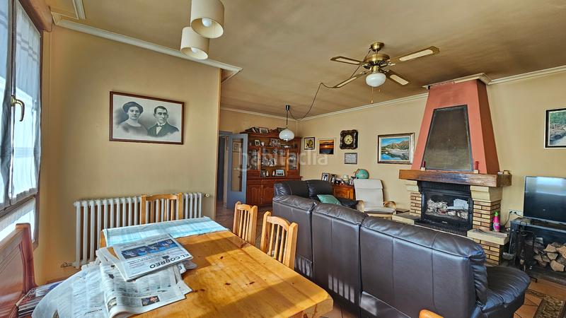 Foto 3b2451ae-3d72-49ce-bdac-8eb98a72091e. Chalet mit kamin heizung parking in Condado de Treviño