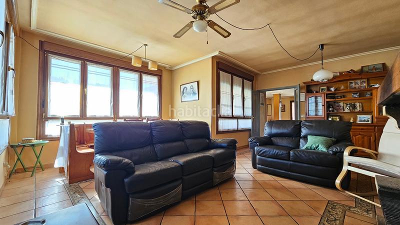 Foto 762016b8-3b9e-40aa-9210-e7f429f13980. Chalet mit kamin heizung parking in Condado de Treviño