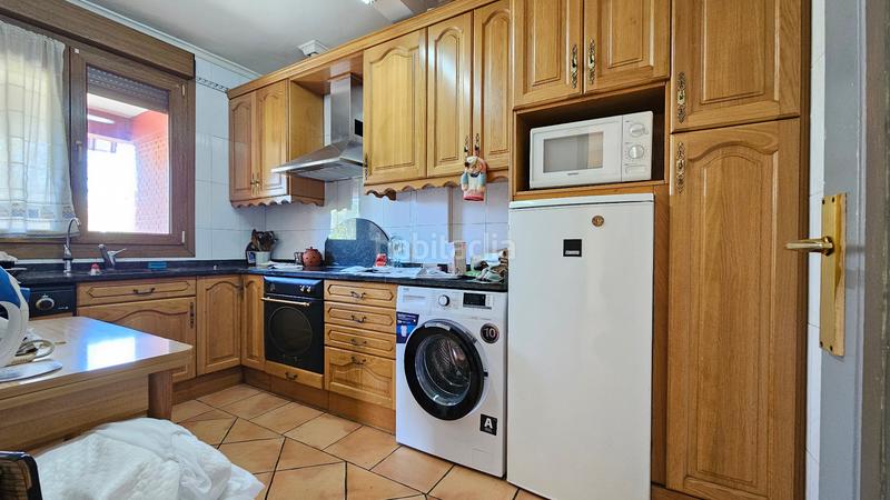 Foto 78cff827-12d2-4622-8ef7-ae4558507bb3. Chalet mit kamin heizung parking in Condado de Treviño