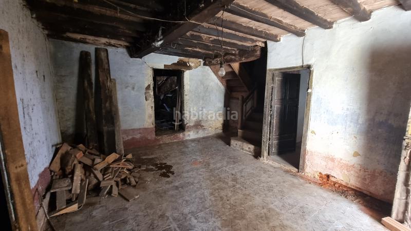 Foto 0ec8d68c-5bfe-4dab-a521-ed8112ad63a8. Casa aparellada a lugar ortiguero 122 a Cabrales