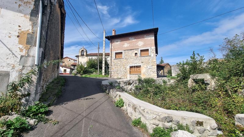 Foto 2a38673b-63a1-4a5e-8470-acc54f88b9a2. Casa aparellada a lugar ortiguero 122 a Cabrales