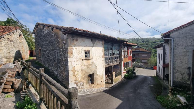 Foto 9ae67f57-de96-4fb0-97d0-a8b6b90fbf48. Casa pareada en lugar ortiguero 122 en Cabrales