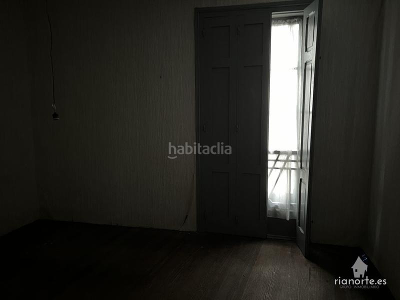 Foto 0fb4eaf2-86c6-46b2-a306-f8270183e9a3. Edifici a calle la plaza 9 a Colunga