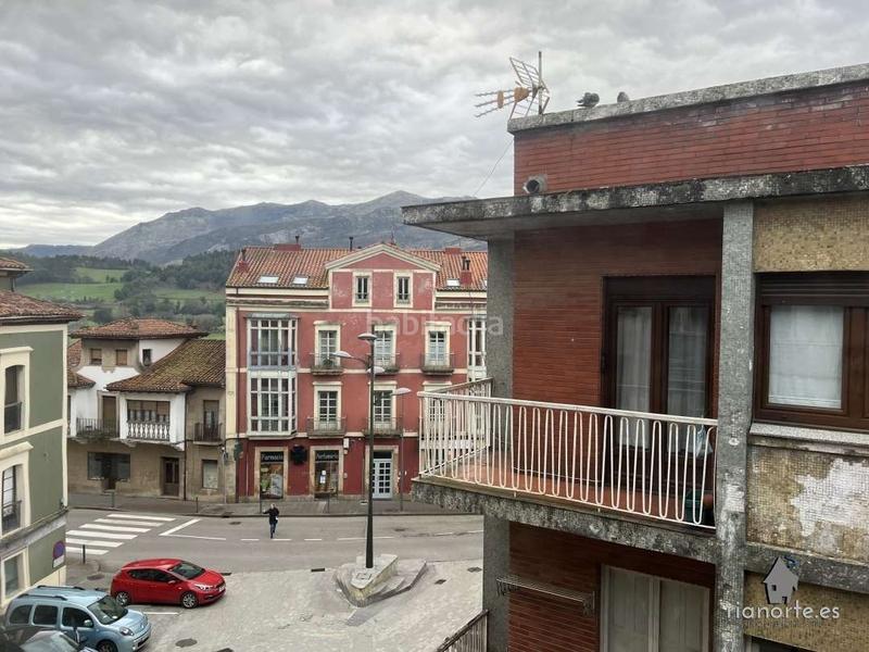 Foto 4eb42c98-3796-4461-8788-43a2df8e52d8. Edifici a calle la plaza 9 a Colunga