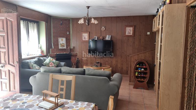 Foto 4a93f5d6-b723-48a8-87da-b9c45639133a. House in lugar precendi 11a in Amieva