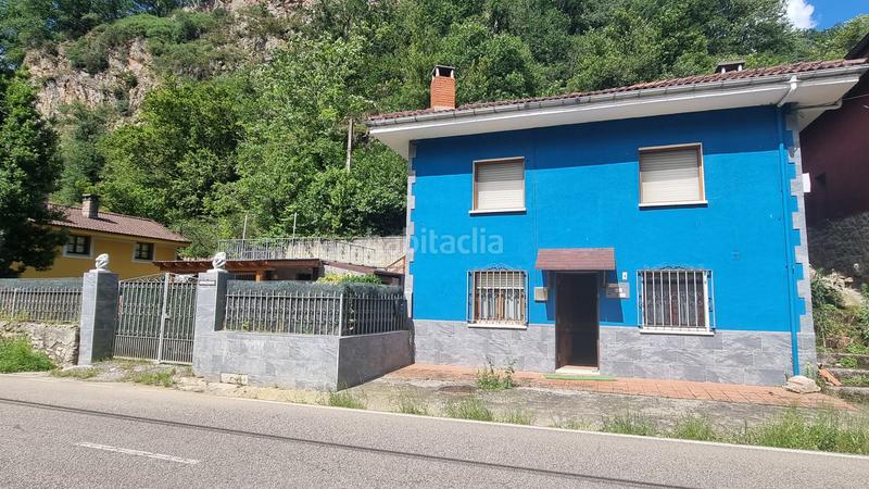 Foto fc8602f1-bb67-4811-ad58-45605536dc49. House in lugar precendi 11a in Amieva