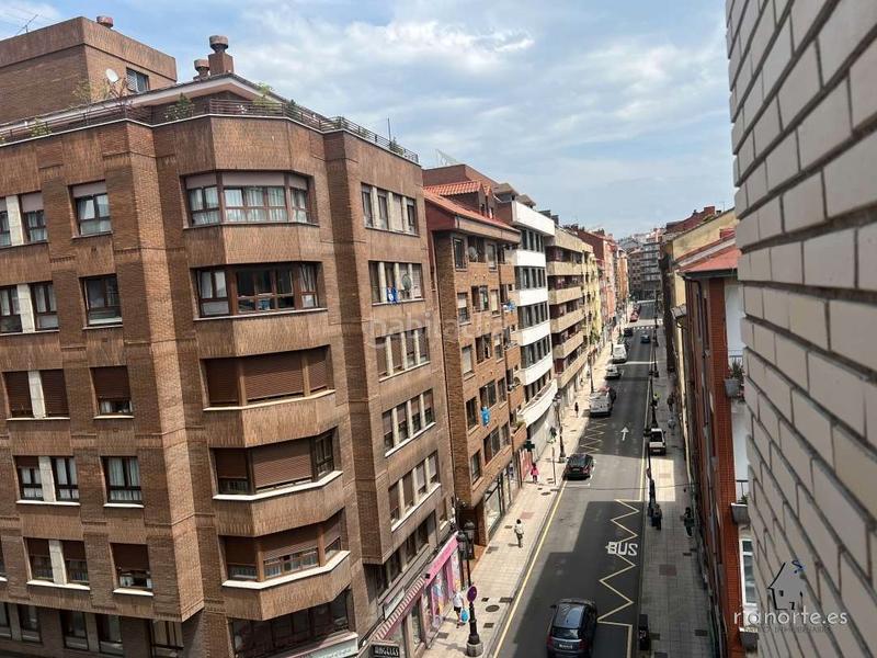 Foto 2dd4a278-28c0-456b-9b10-f6090c772f84. Flat in calle alejandro casona 8 in Argañosa Oviedo