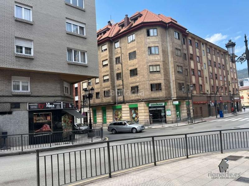Foto 8ad71eb0-a548-4556-99ed-2763f389739e. Flat in calle alejandro casona 8 in Argañosa Oviedo