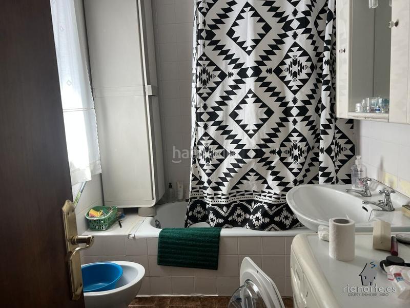 Foto d8276033-1f40-47ef-888b-3f8b38ae8090. Flat in calle alejandro casona 8 in Argañosa Oviedo