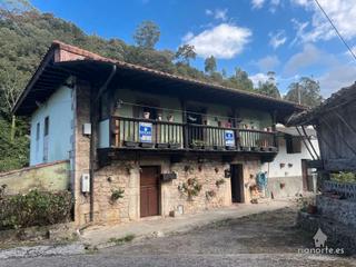 Maison à Ribadesella. Impresionante propiedad en torre, ribadesella.