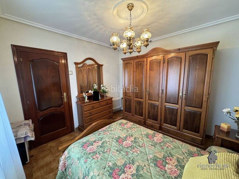 Foto a20e1fee-199d-4e50-8d53-4646cce0fb92. Casa amb calefacció a Parroquias Sur - La Manjoya Oviedo