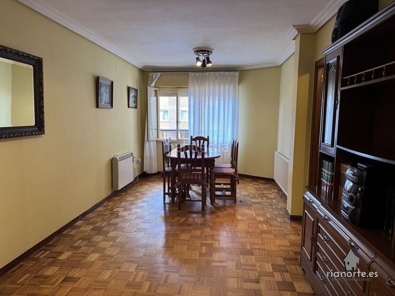Foto ea7a8035-aa33-4a77-94b0-63d0c996a6f1. Pis a calle balandro 29 a Ribadesella