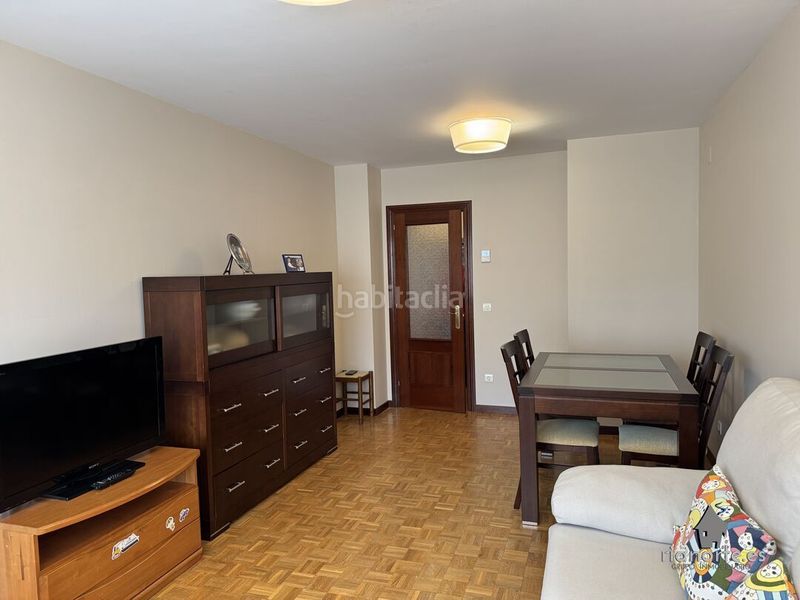 Foto d965184e-5701-4536-9b96-5b0c28f1add2. Pis amb calefacció aparcament a Ribadesella