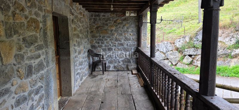 Foto a5fc00ab-aa7a-4074-bfd0-584018fe3e49. Casa amb aparcament a Cangas de Onís