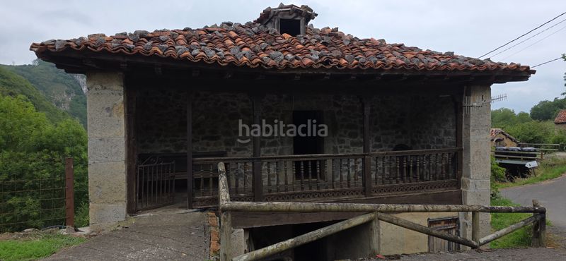 Foto abf4947b-57bc-4dd2-b139-929d9235c593. Casa amb aparcament a Cangas de Onís