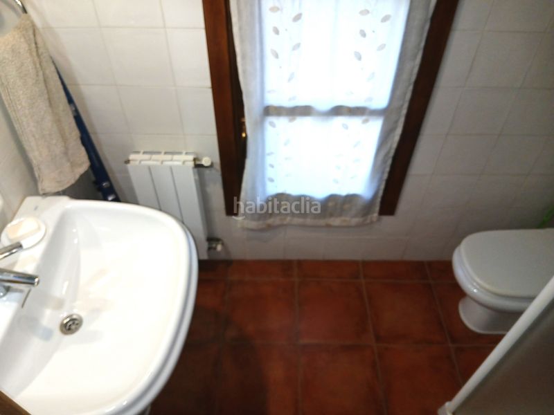 Foto c7689c24-bd1a-4415-9569-caa42dc513a6. Casa amb xemeneia calefacció aparcament a Cangas de Onís
