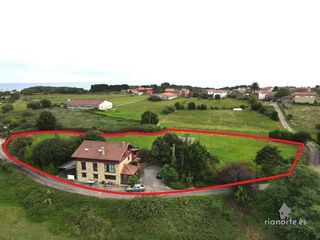 Chalet  Barrio la rasa. Una casa única en un entorno de película. junto a lastres, en un